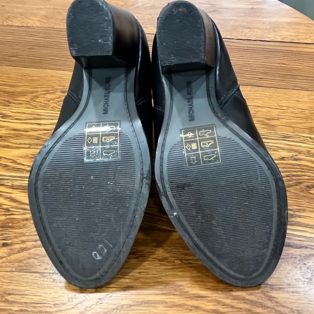 Michael Kors Booties - Picture 5 of 8